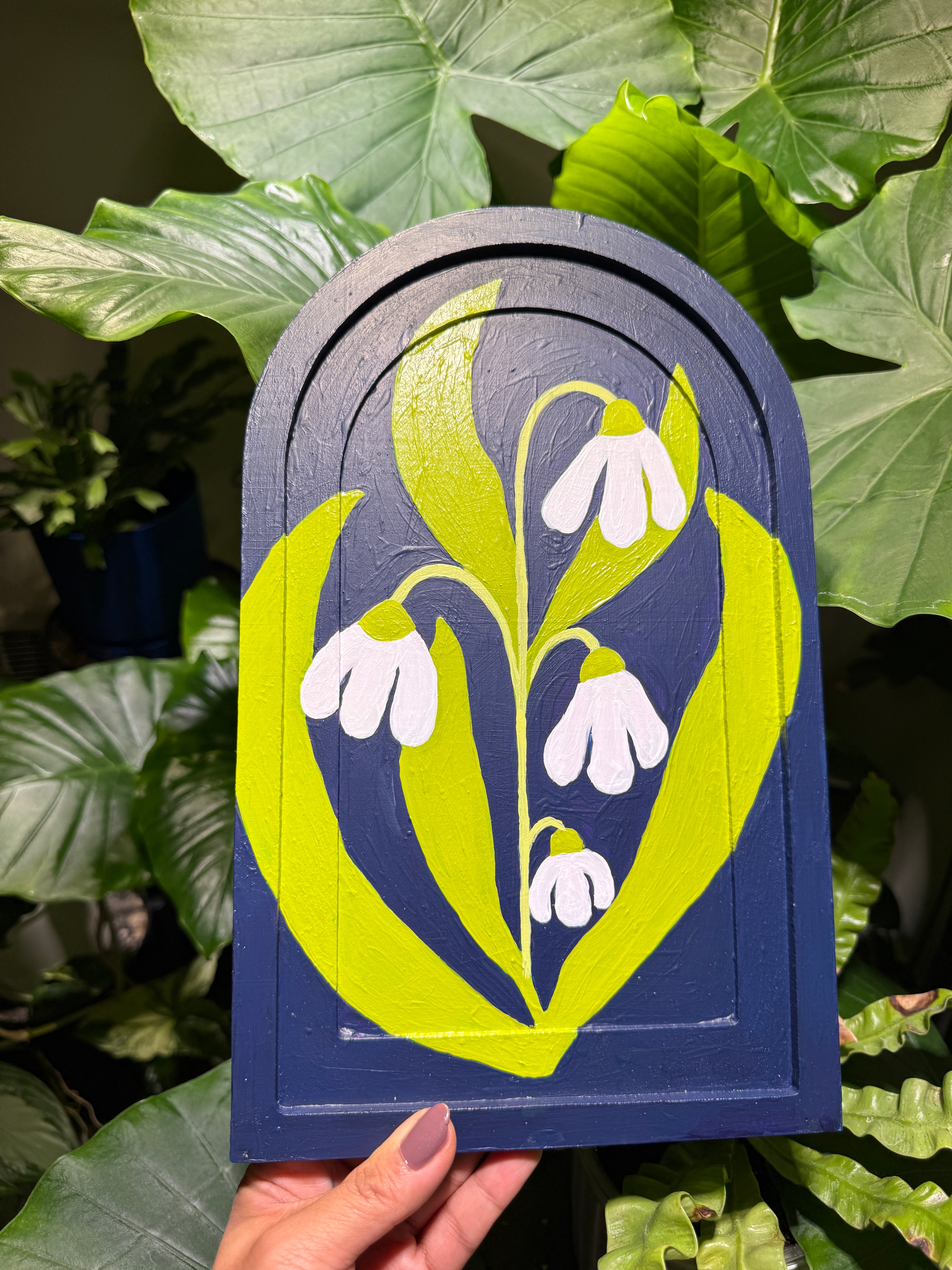 White Snowdrop on Arched Wooden Frame